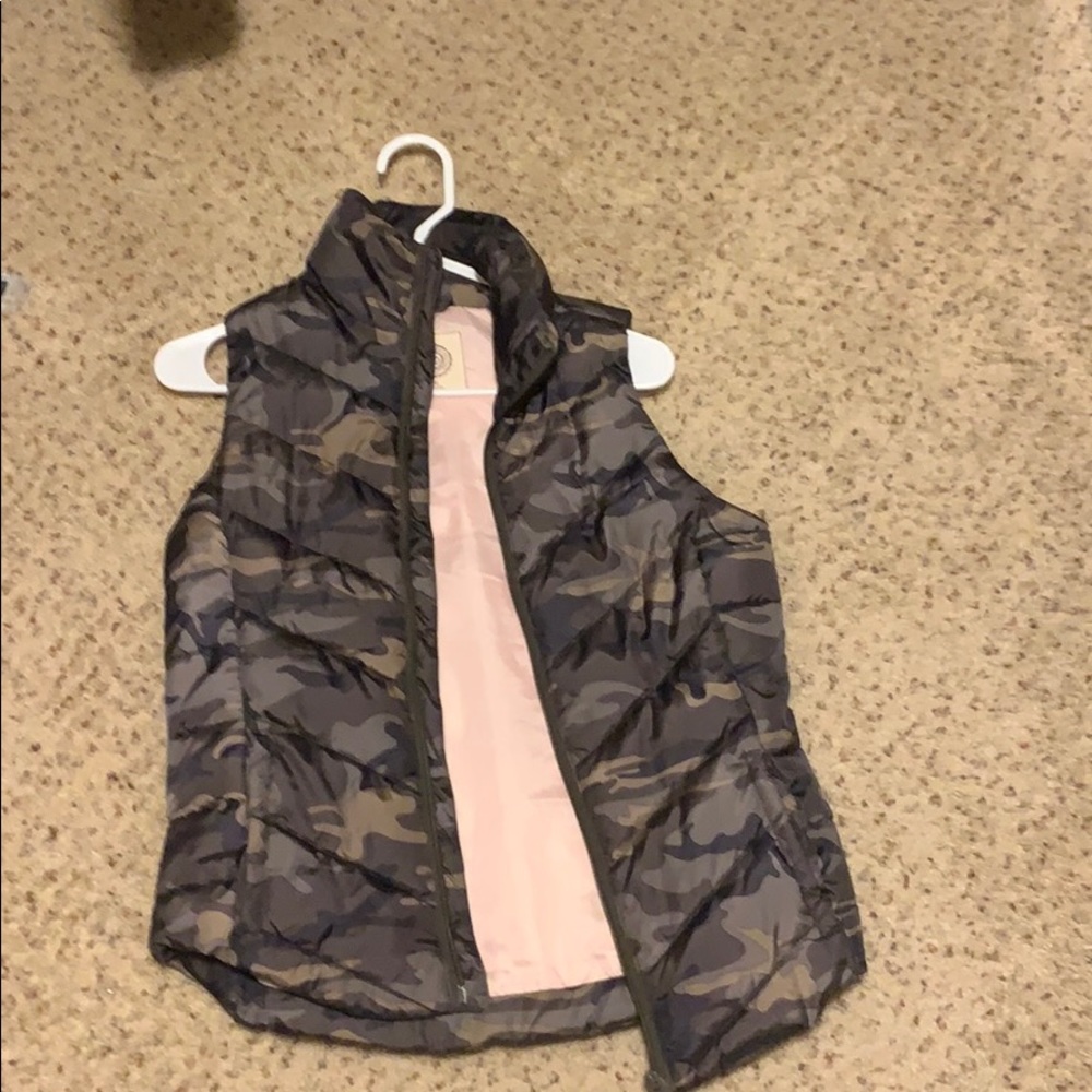 Camo vest